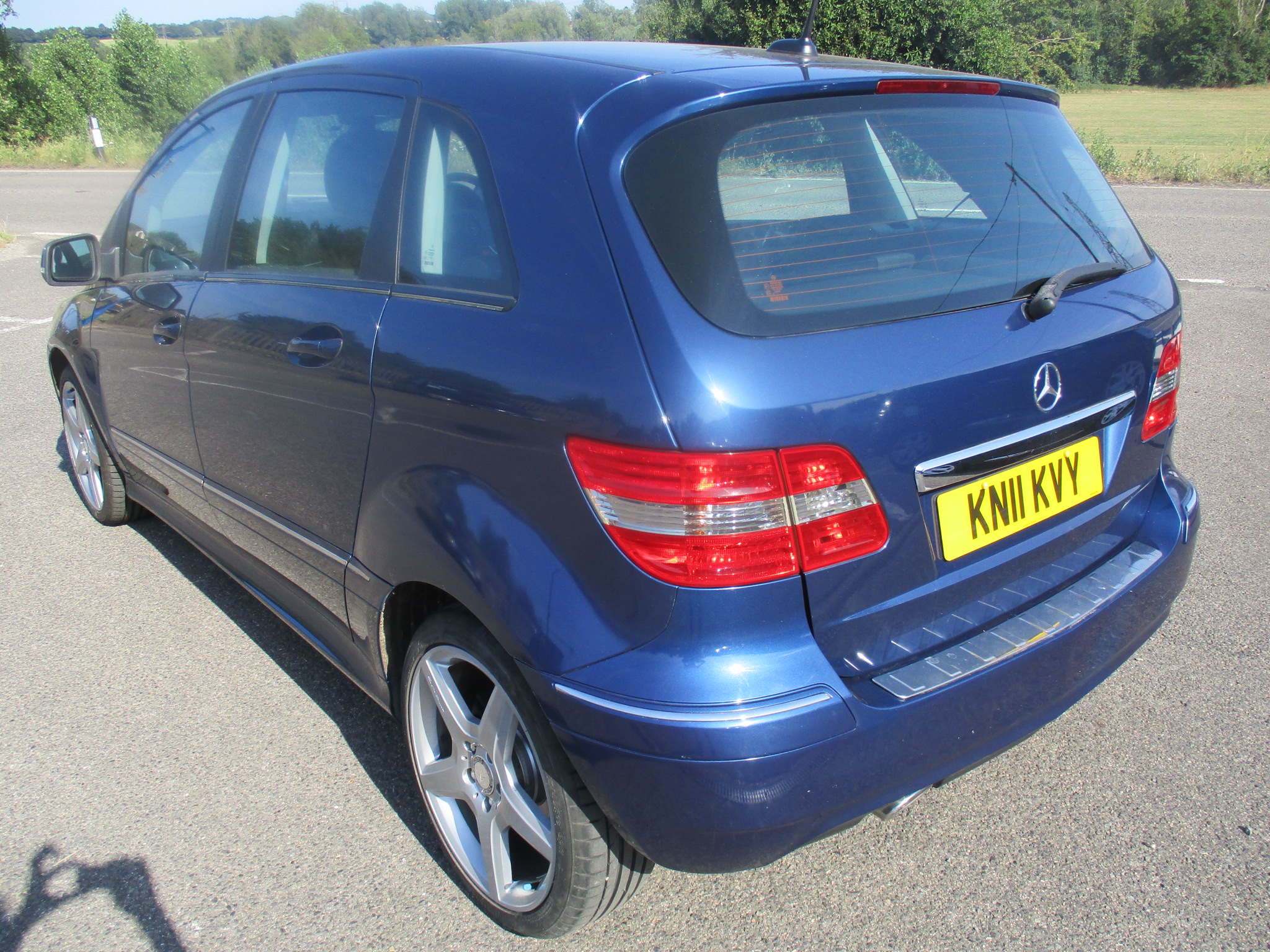 MERCEDES-BENZ B CLASS 2.0 B180 CDI SPORT (AUTO) 2011